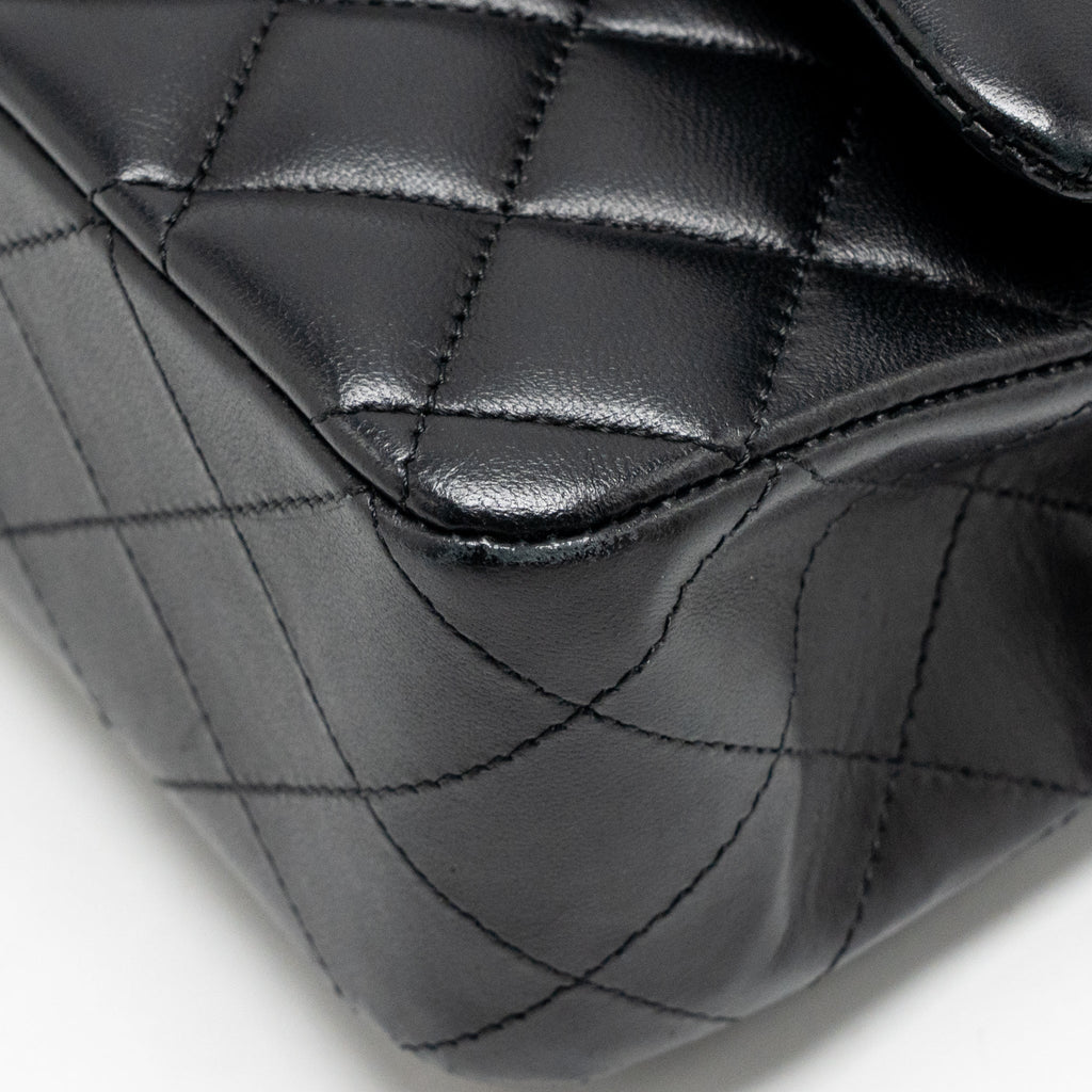 chanel-medium-classic-double-flap-bag-lambskin-black-shw-1