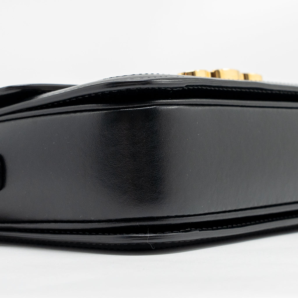 celine-teen-triomphe-bag-triomphe-canvas-calfskin-black-white-ghw