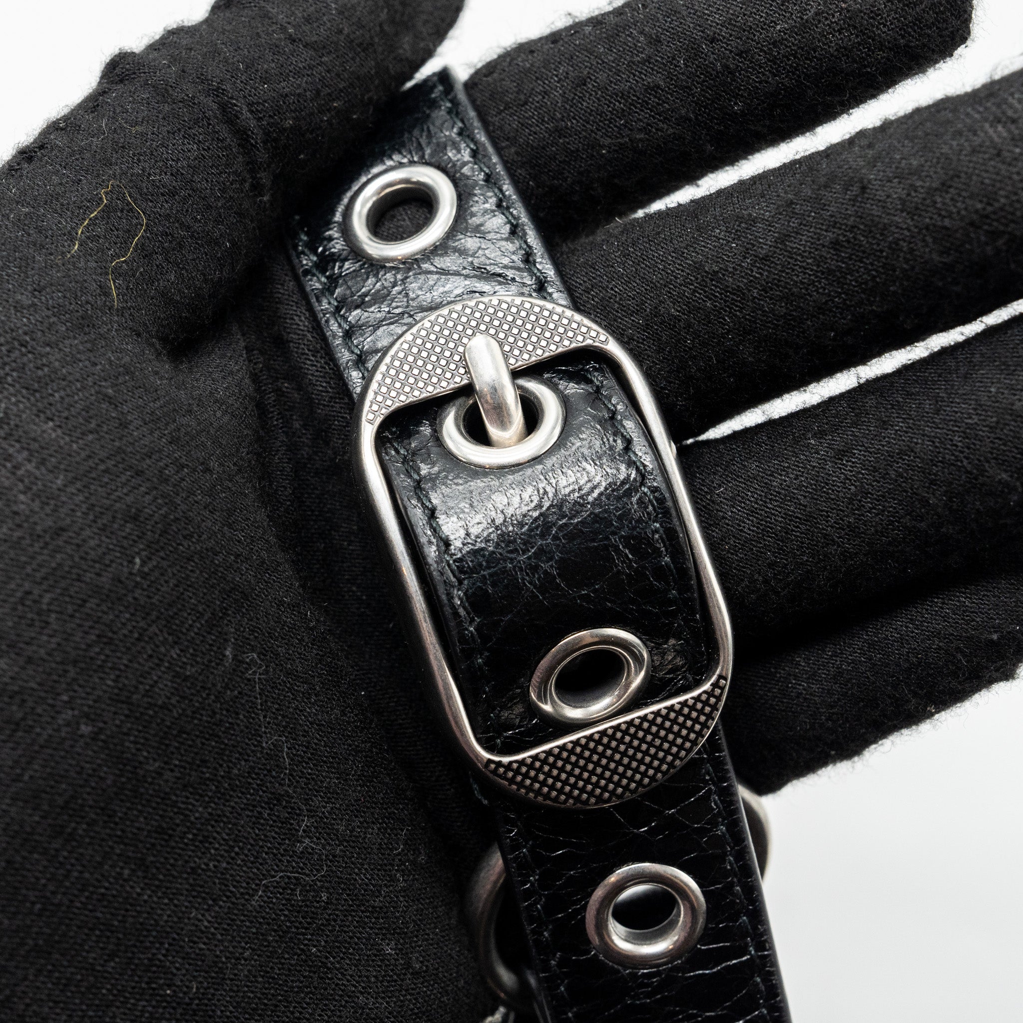 balenciaga-le-cargole-small-shoulder-bag-lambskin-black-shw