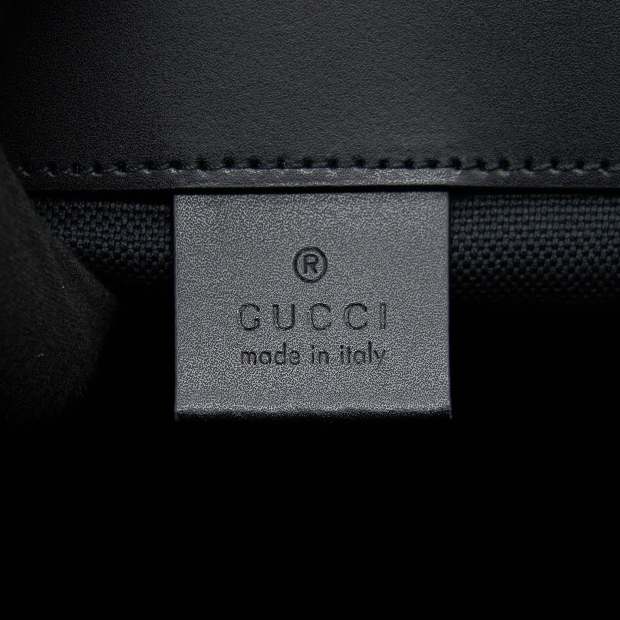 gucci-bestiary-backpack-with-tigers