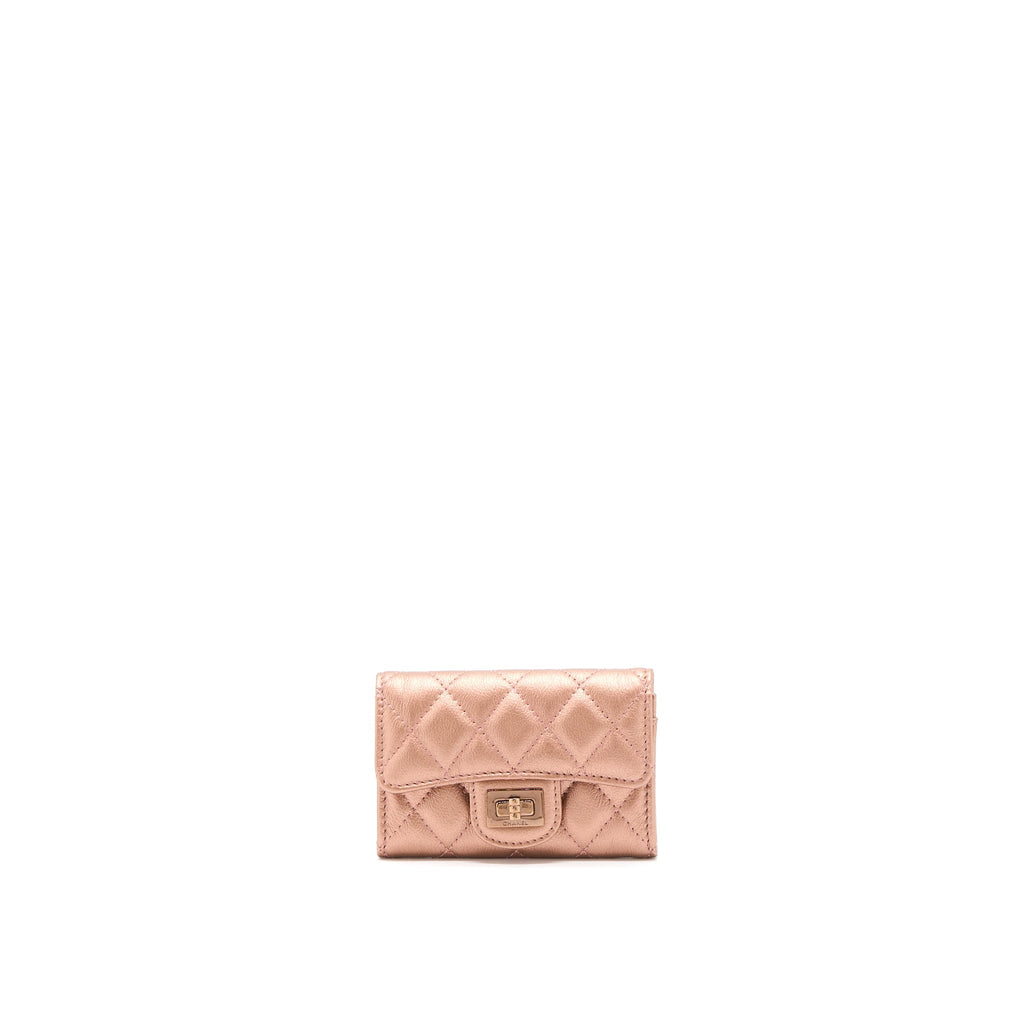 chanel-2-55-reissue-flap-card-holder-metallic-grained-calfskin-21a-rose-gold-rghw