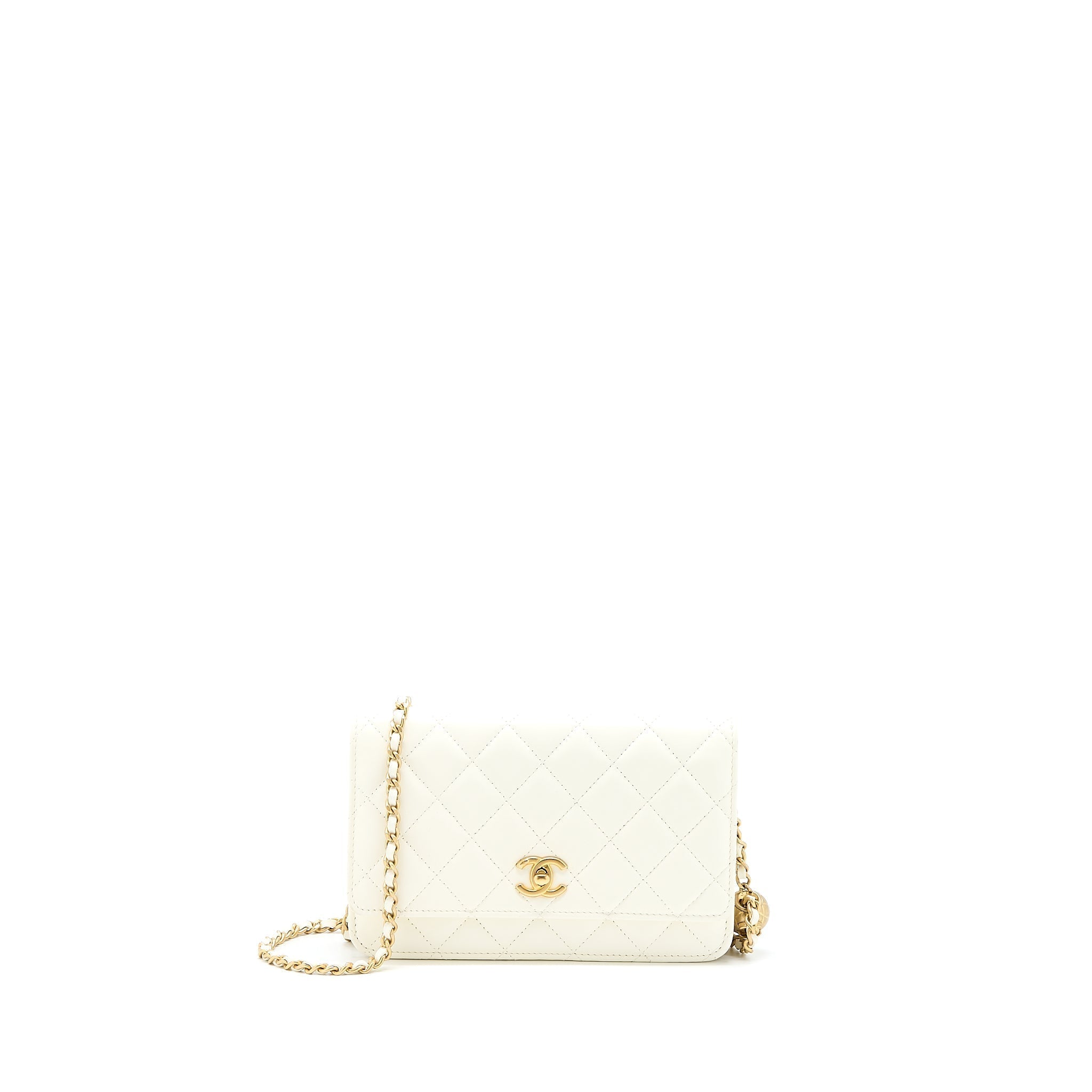 chanel-pearl-crush-wallet-on-chain-lambskin-white-ghw-microchip-1
