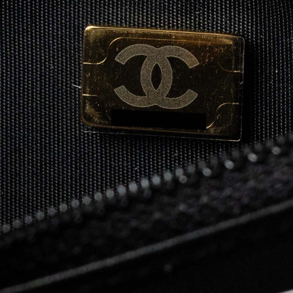 chanel-quilted-wallet-on-chain-shiny-calfskin-black-ghw-microchip-copy