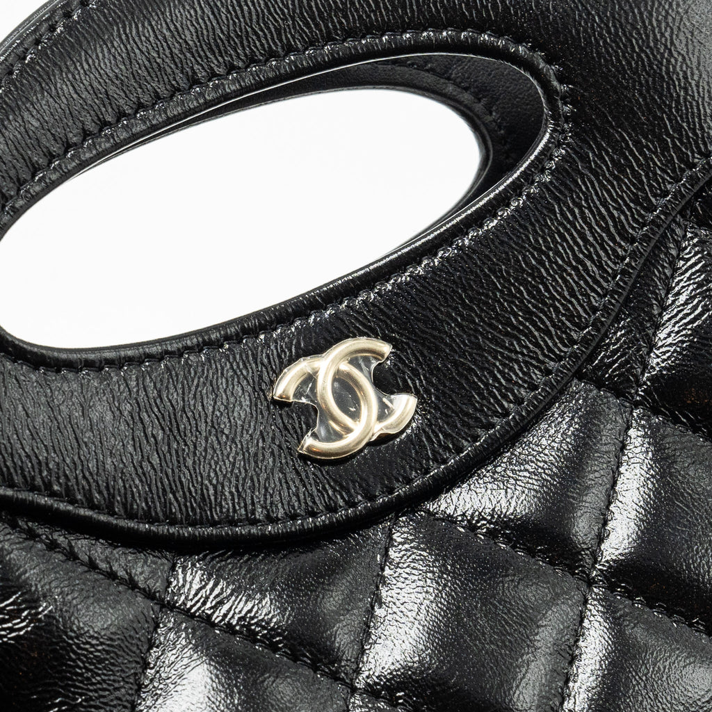 chanel-mini-31-clutch-with-chain-shiny-calfskin-black-lghw
