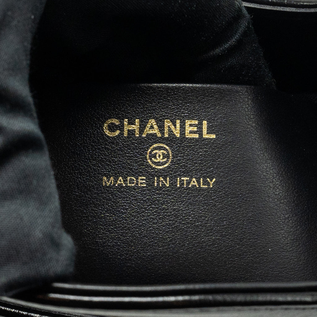 chanel-mini-31-clutch-with-chain-shiny-calfskin-black-lghw
