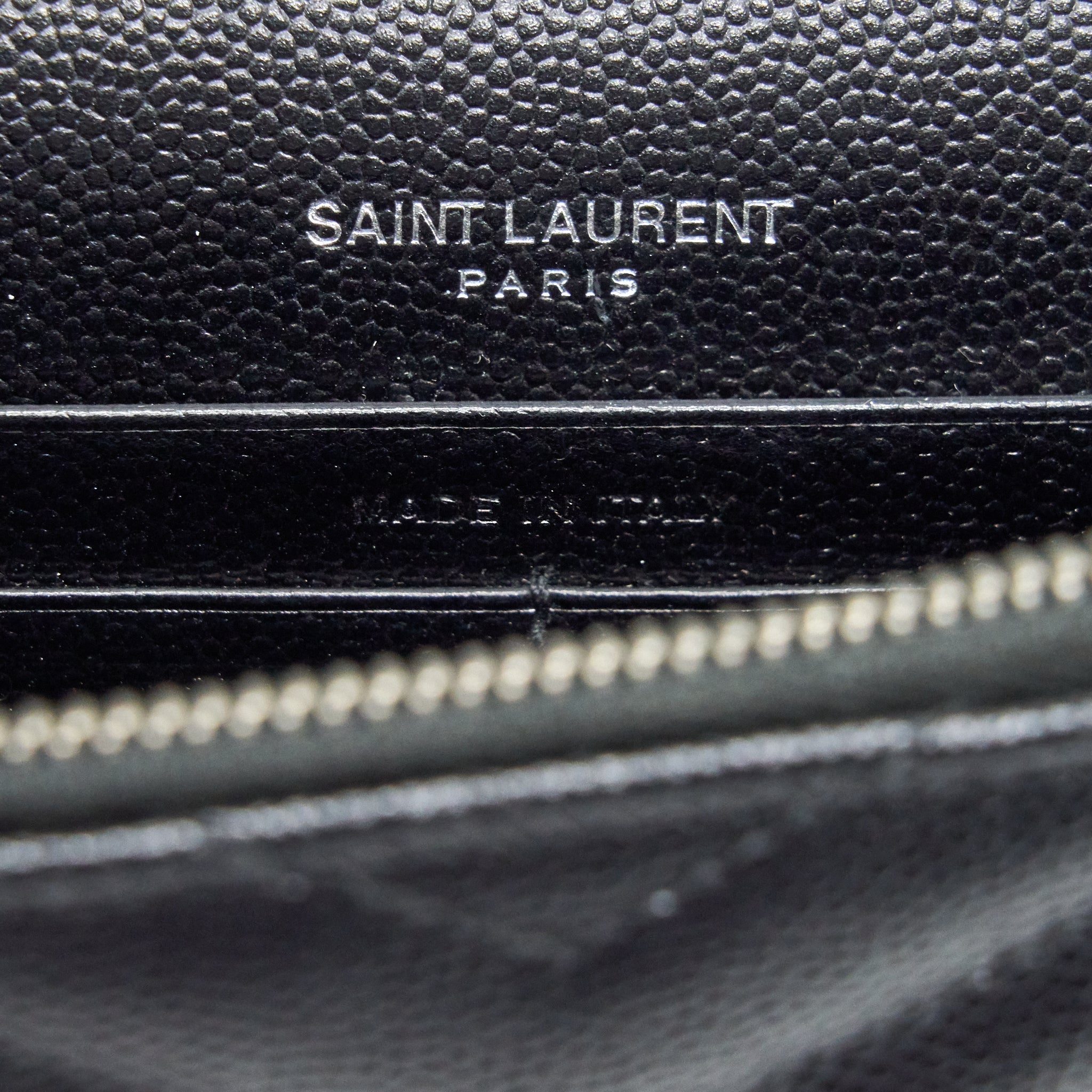 saint-laurent-grained-calfskin-envelope-wallet-on-chain-black-shw