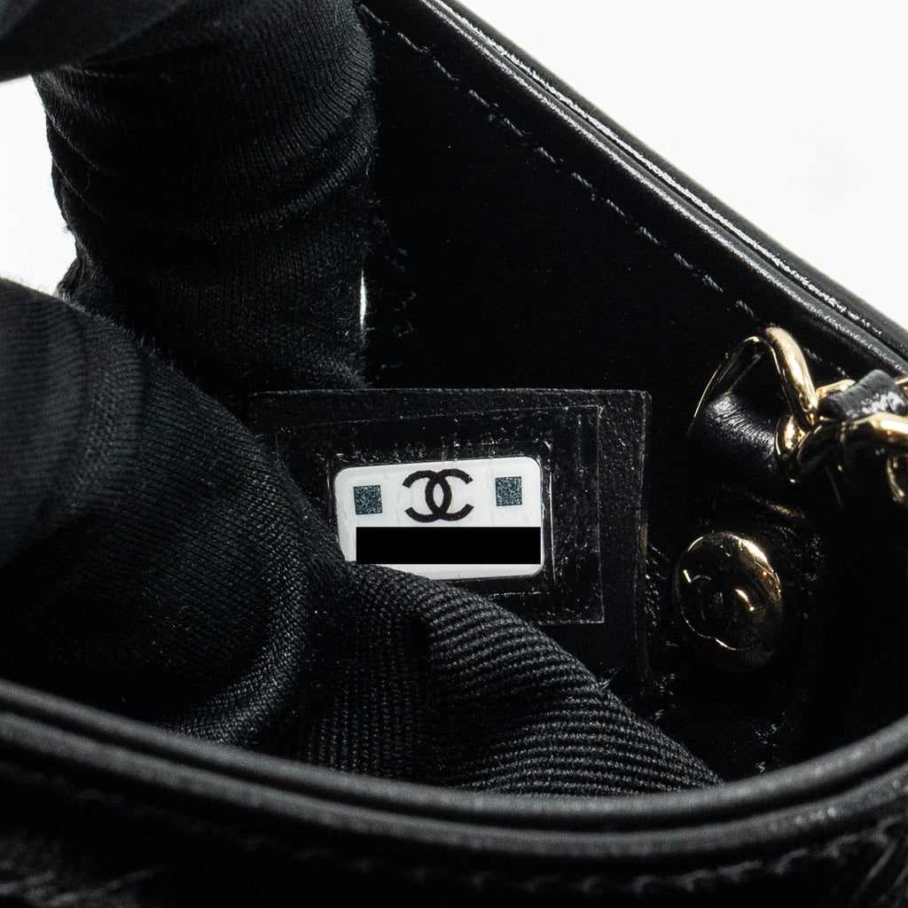 chanel-mini-31-clutch-with-chain-shiny-calfskin-black-lghw