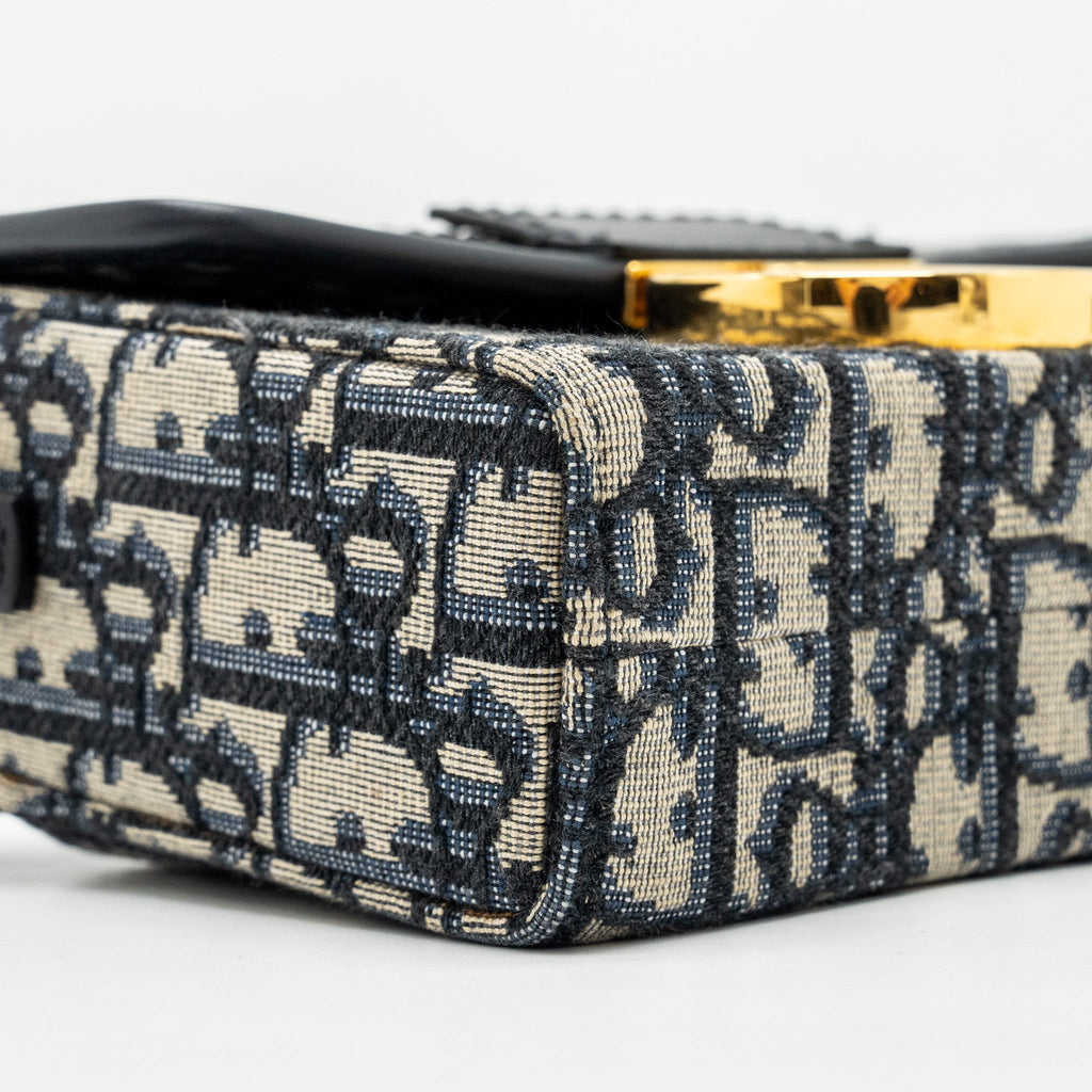 dior-30-montaigne-box-blue-oblique-jacquard-ghw-copy