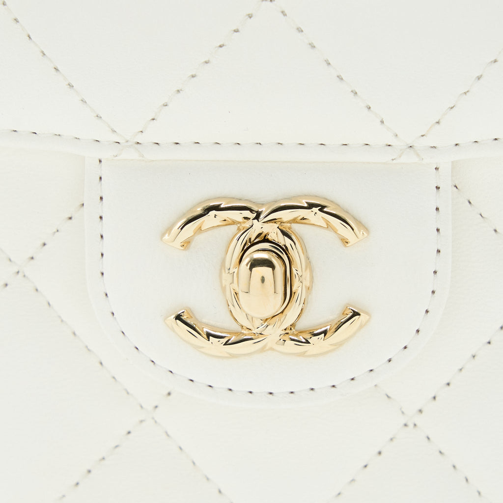 chanel-small-vanity-case-lambskin-white-lghw-microchip