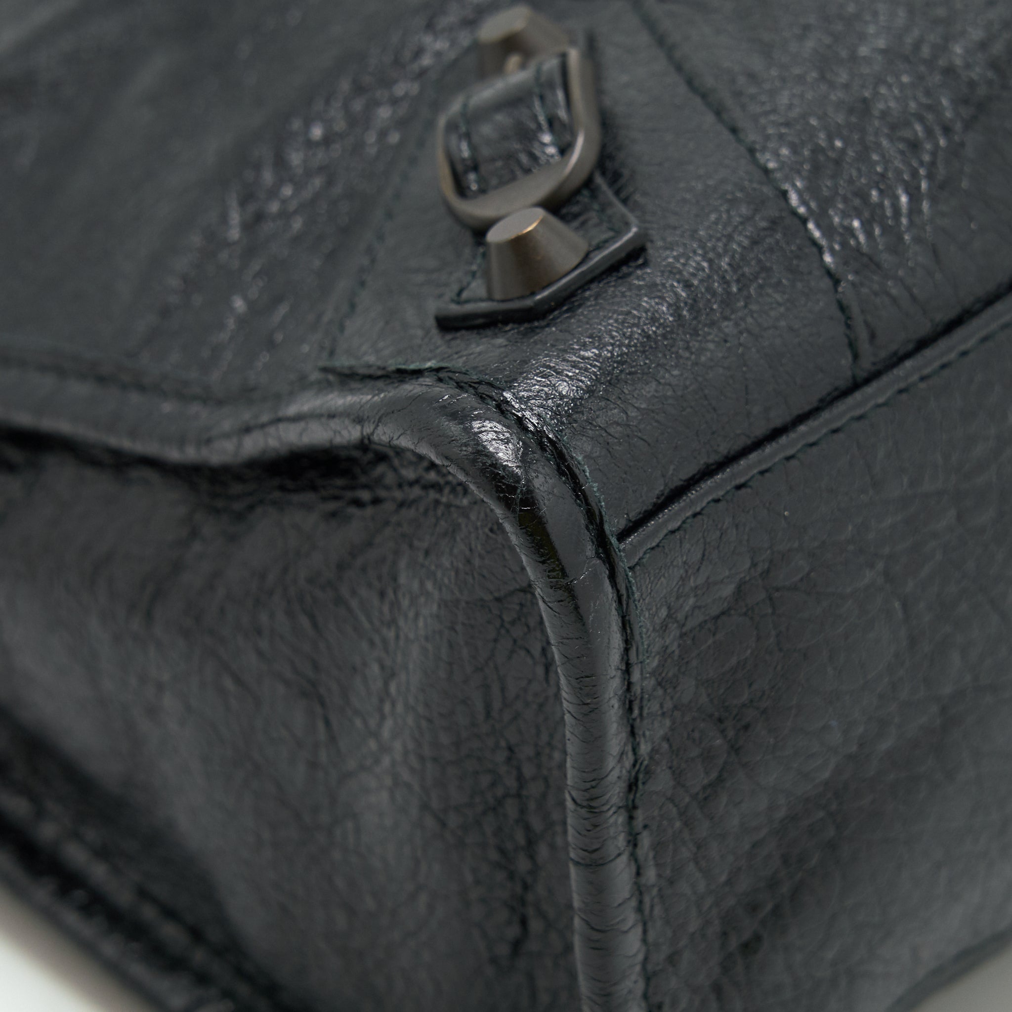 balenciaga-small-classic-city-crossbody-bag-black-with-logo-print-strap