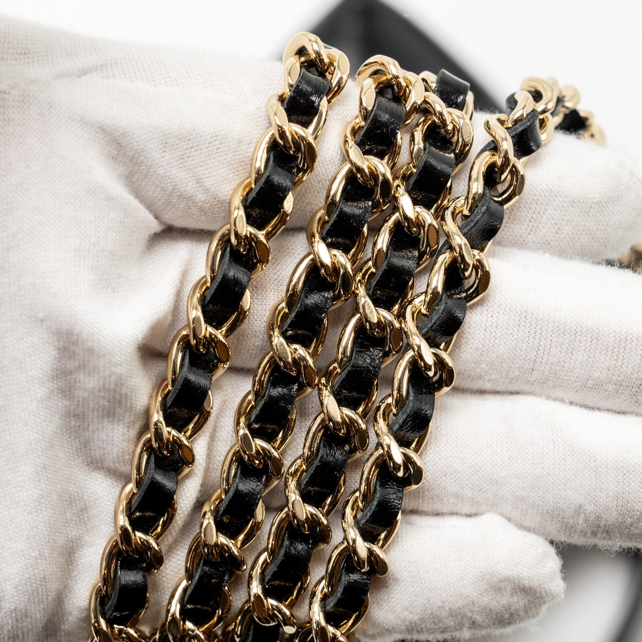 chanel-24c-mini-31-clutch-with-chain-shiny-calfskin-black-lghw-microchip-copy-1