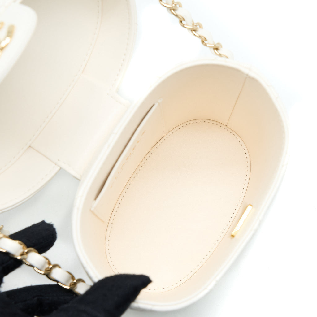 chanel-small-vanity-case-lambskin-white-lghw-microchip