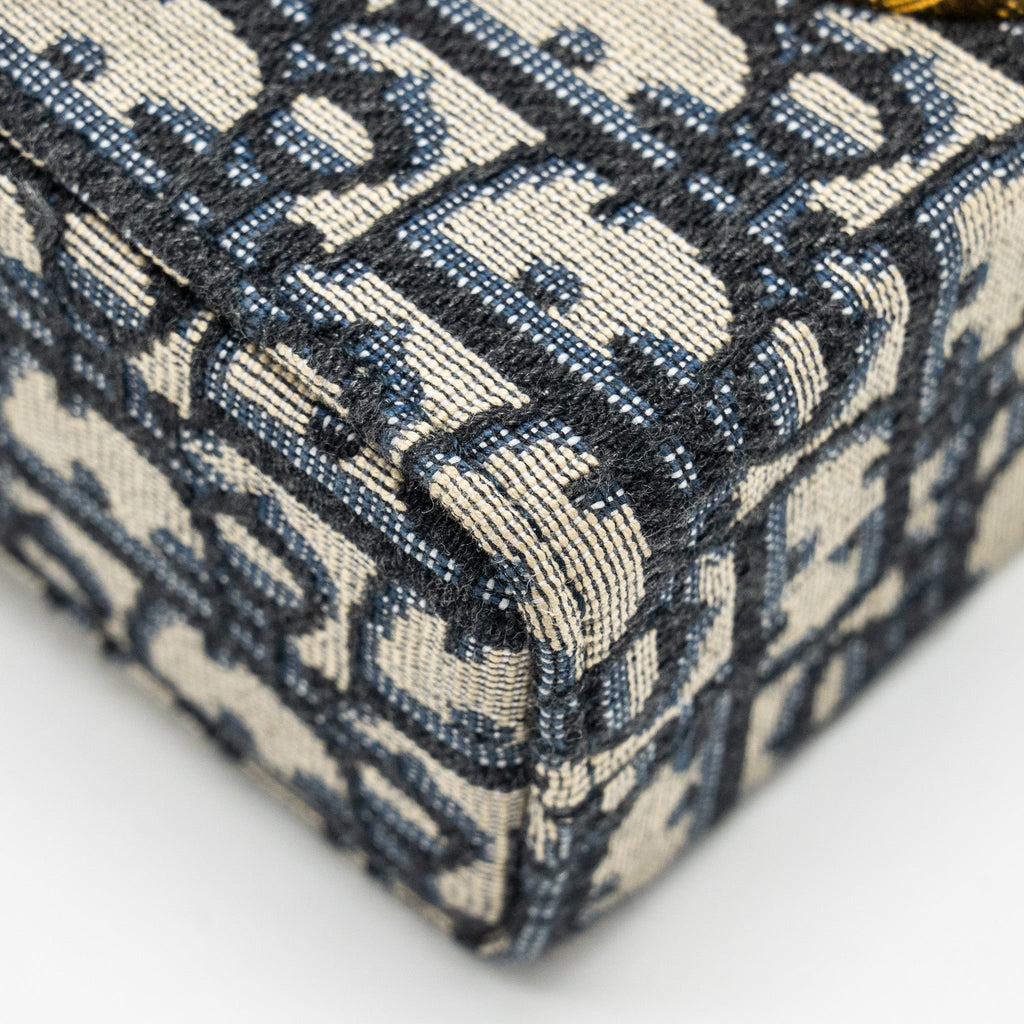 dior-30-montaigne-box-blue-oblique-jacquard-ghw-copy