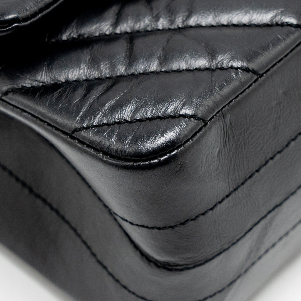 chanel-small-2-55-reissue-double-flap-bag-chevron-aged-calfskin-so-black