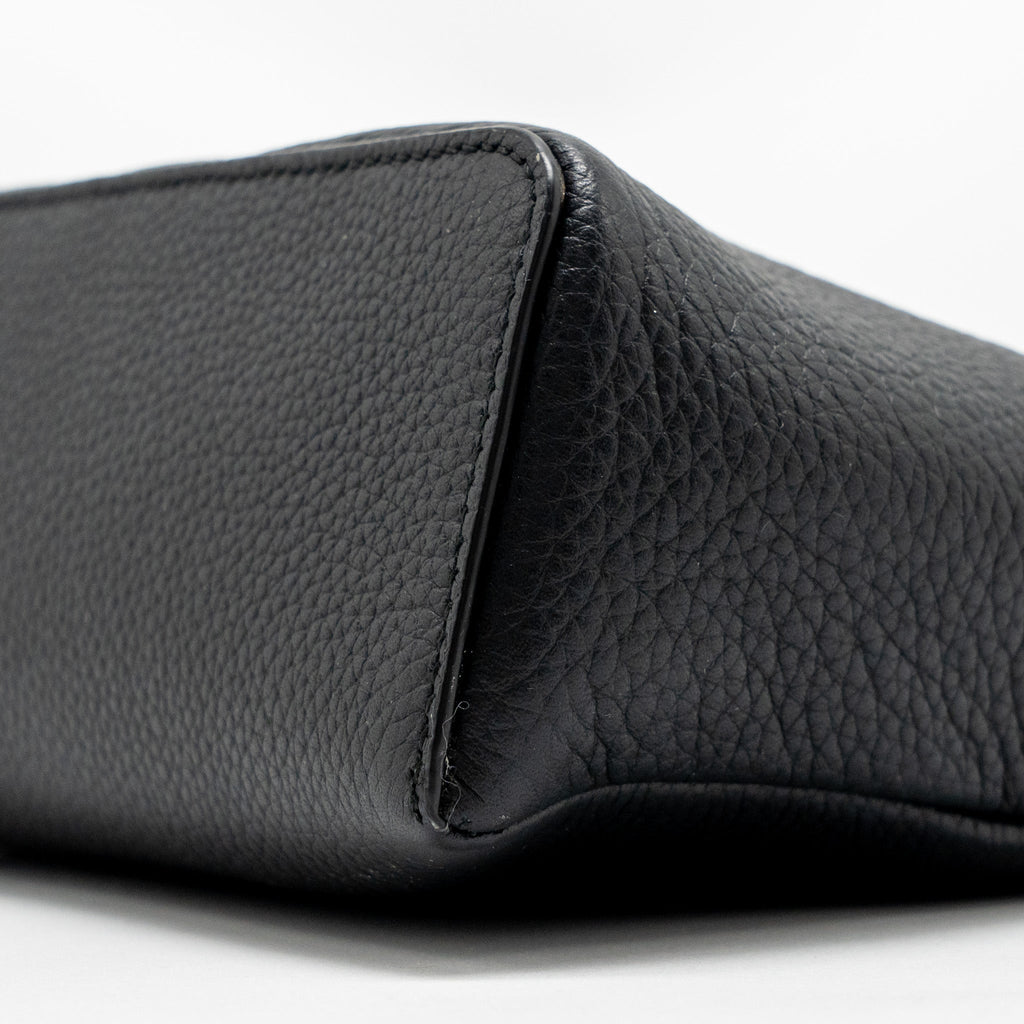 loro-piana-extra-pocket-l19-grained-calfskin-black-shw