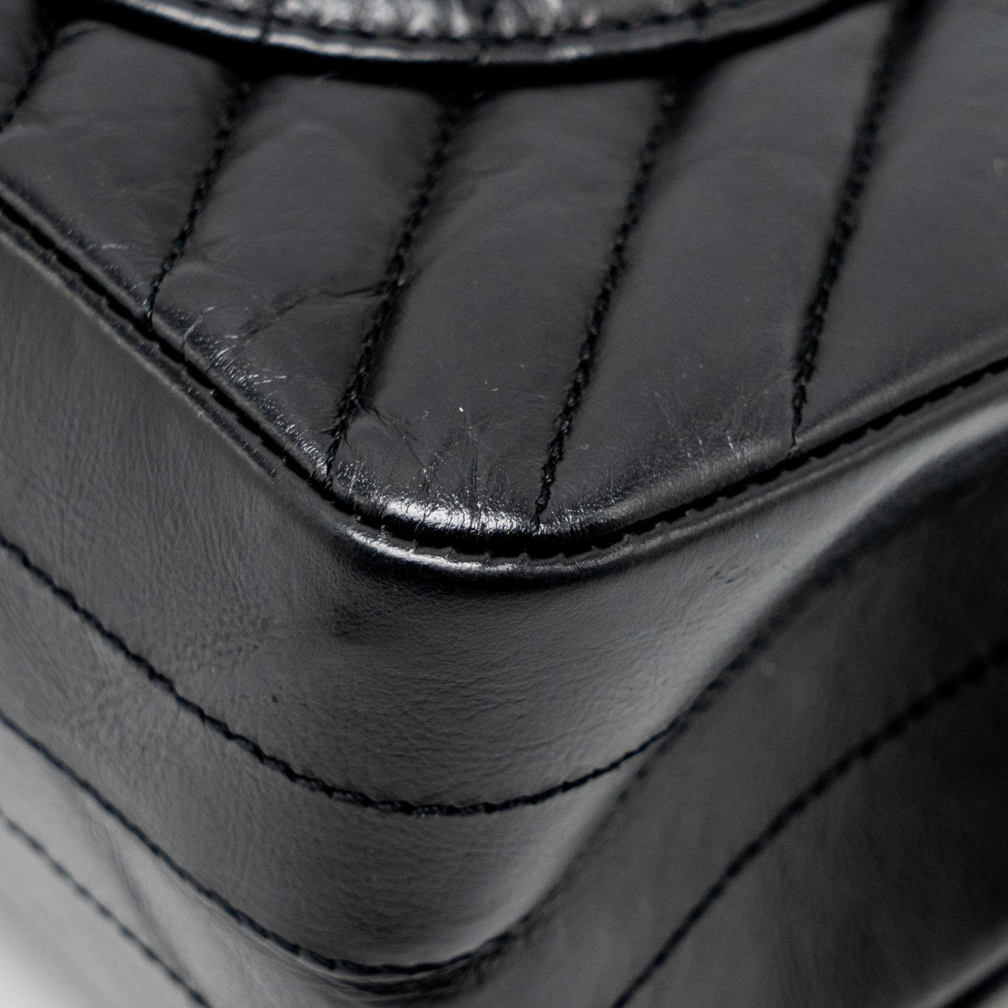 chanel-small-2-55-reissue-double-flap-bag-chevron-aged-calfskin-so-black