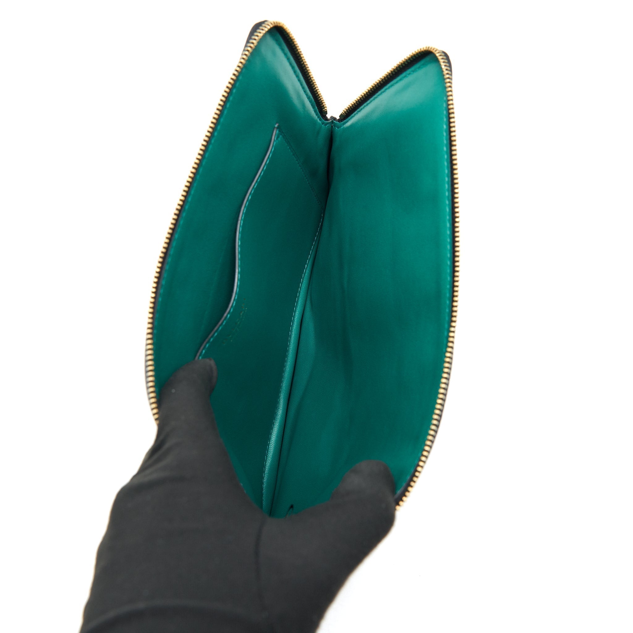bvlgari-serpenti-clutch-black-with-lghw