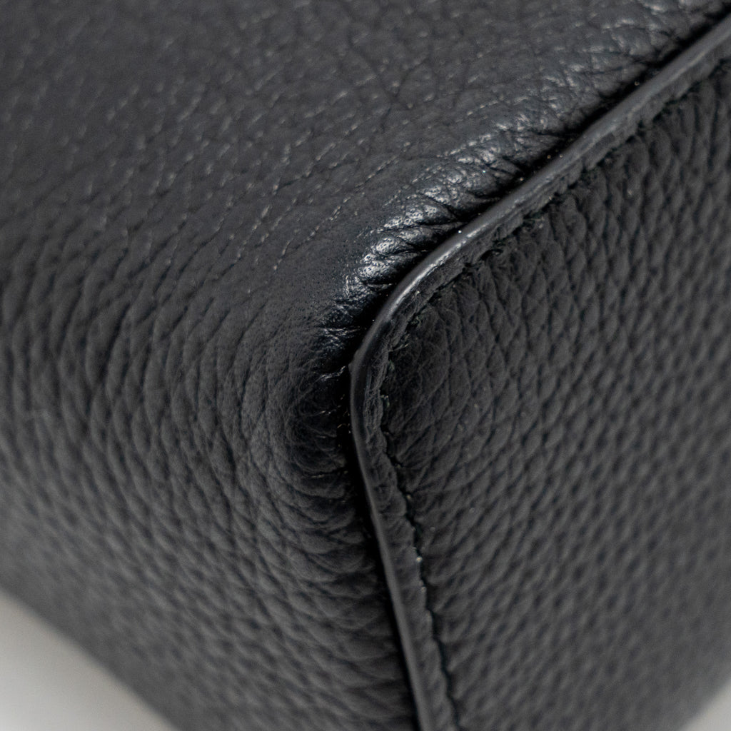 loro-piana-extra-pocket-l19-grained-calfskin-black-shw