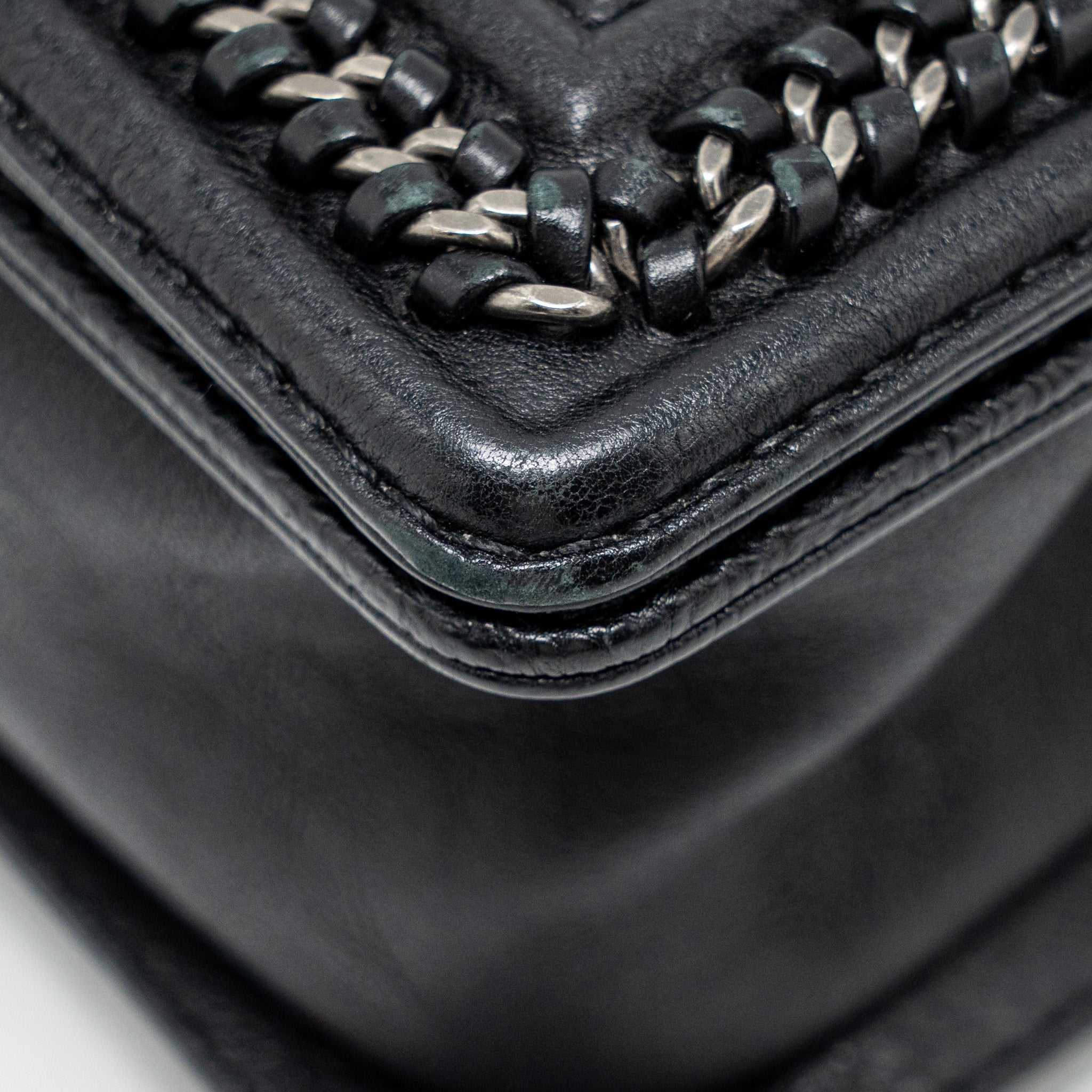 chanel-top-handle-boy-bag-limited-edition-grained-calfskin-black-ruthenium-silver-hardware-copy