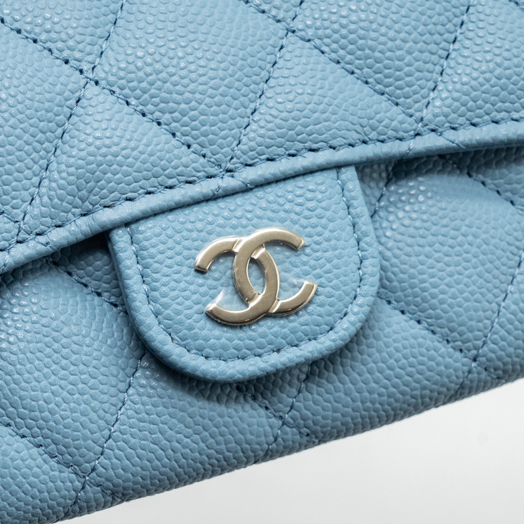 chanel-classic-flap-card-holder-caviar-blue-lghw