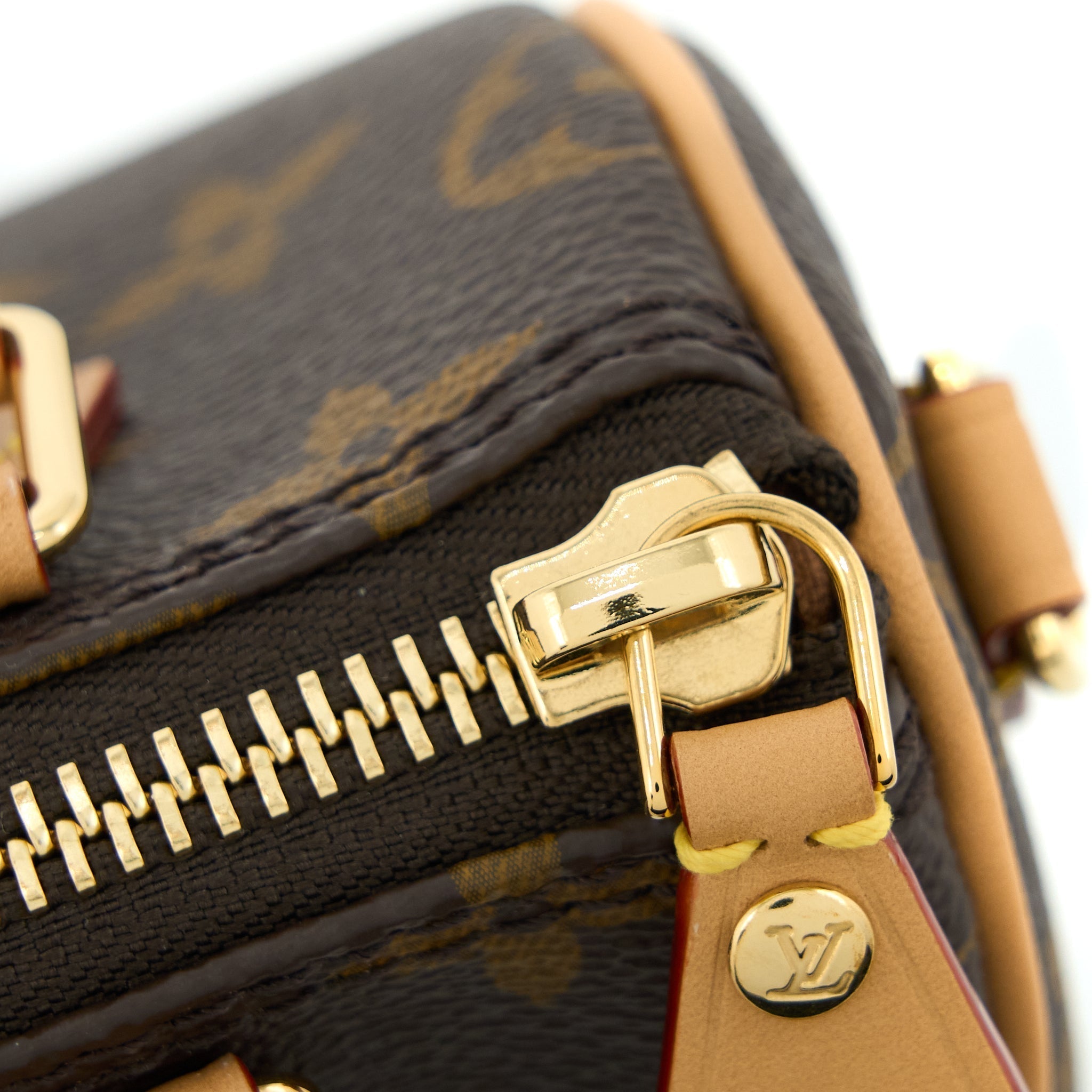 louis-vuitton-nano-speedy-monogram-canvas-ghw-new-version-8