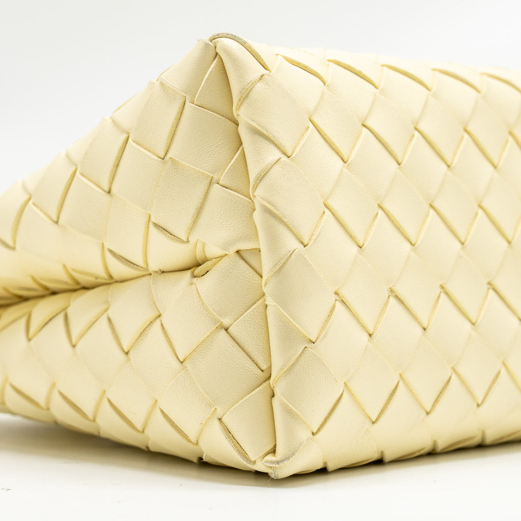 bottega-veneta-small-andiamo-bag-lambskin-light-yellow-ghw