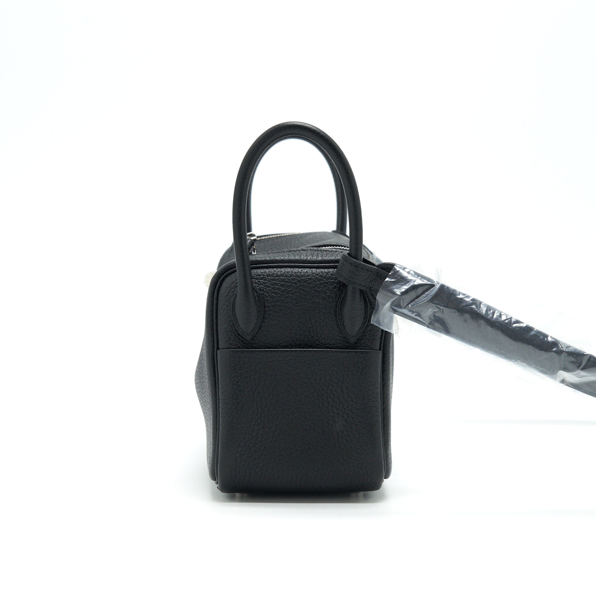 hermes-mini-lindy-black-shw-clemence-leather-stamp-z