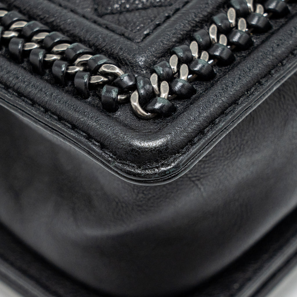 chanel-top-handle-boy-bag-limited-edition-grained-calfskin-black-ruthenium-silver-hardware-copy
