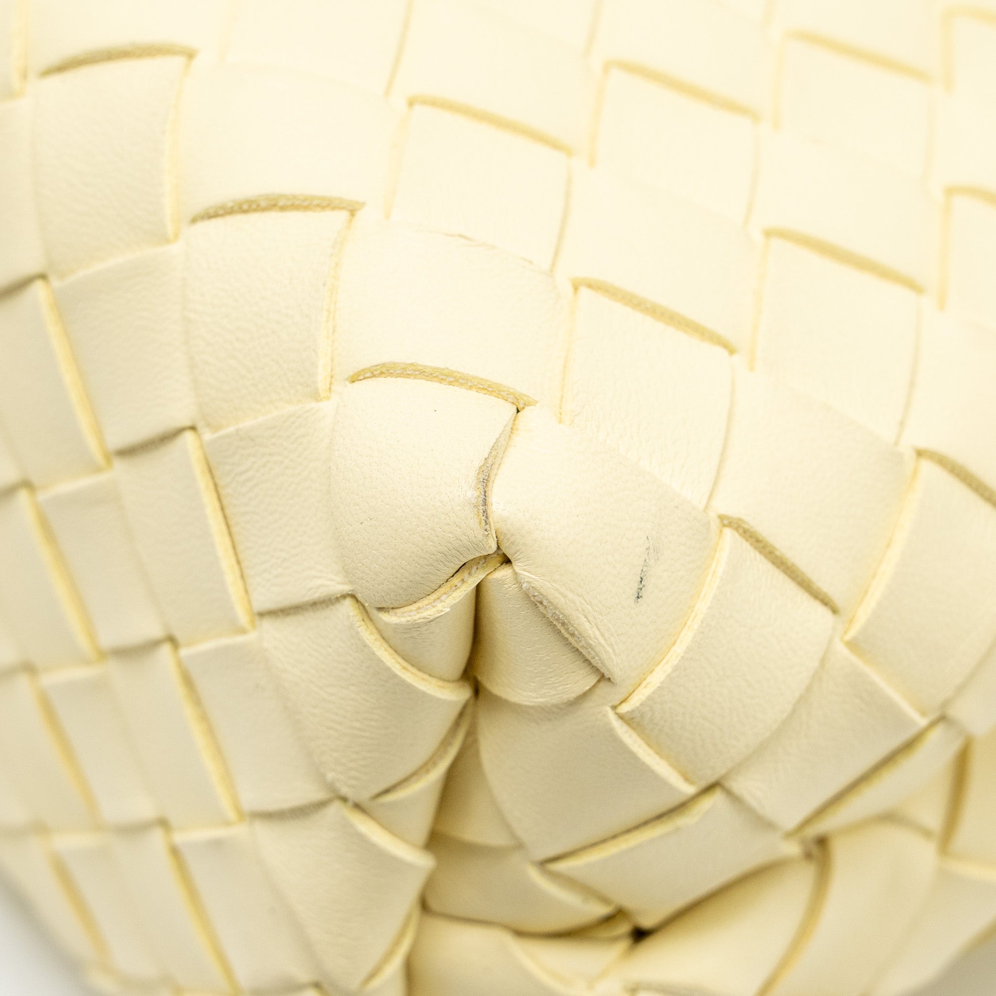 bottega-veneta-small-andiamo-bag-lambskin-light-yellow-ghw