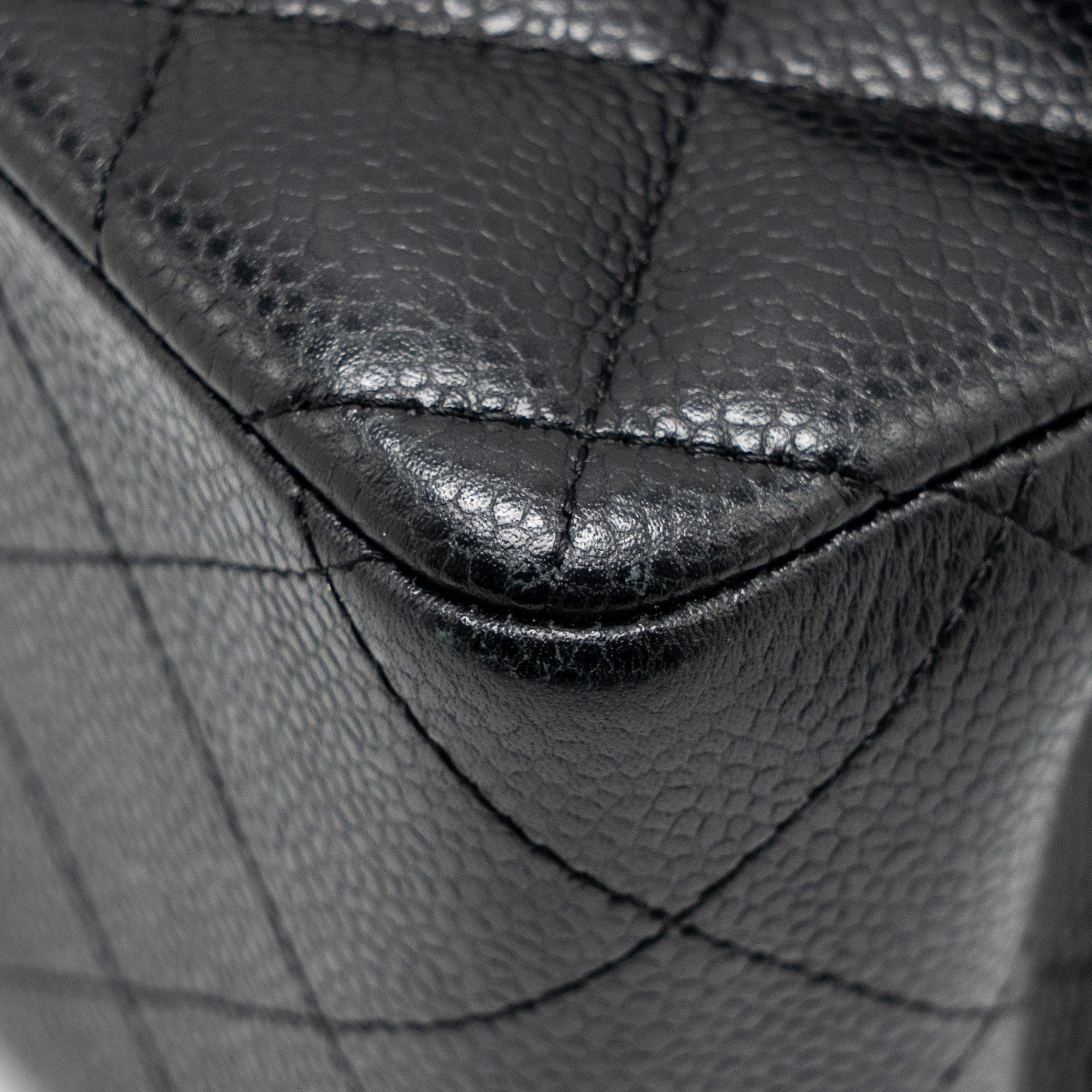 chanel-jumbo-classic-double-flap-bag-caviar-black-ghw-copy-1