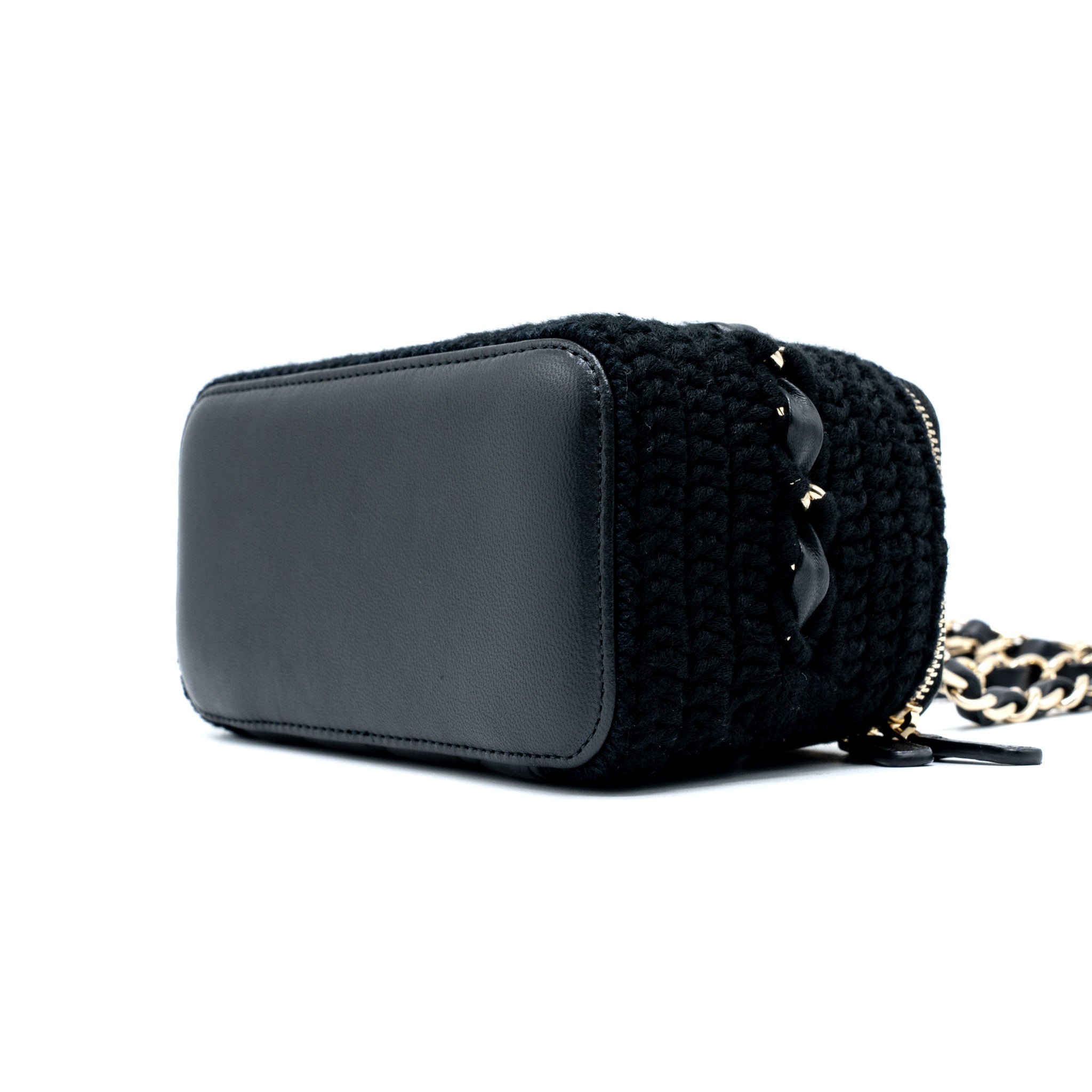 chanel-long-vanity-with-giant-chain-tweed-lambskin-black-lghw