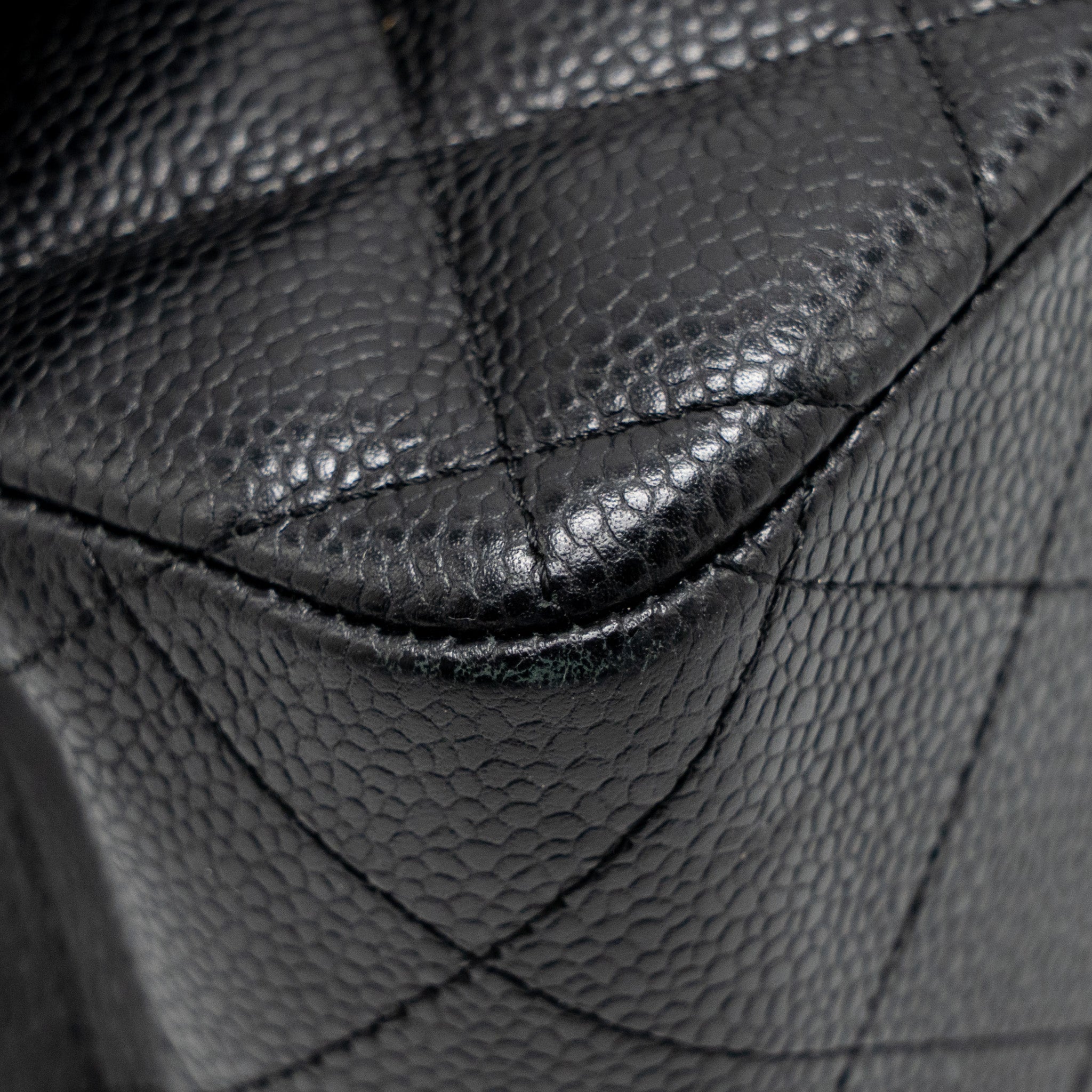 chanel-jumbo-classic-double-flap-bag-caviar-black-ghw-copy-1