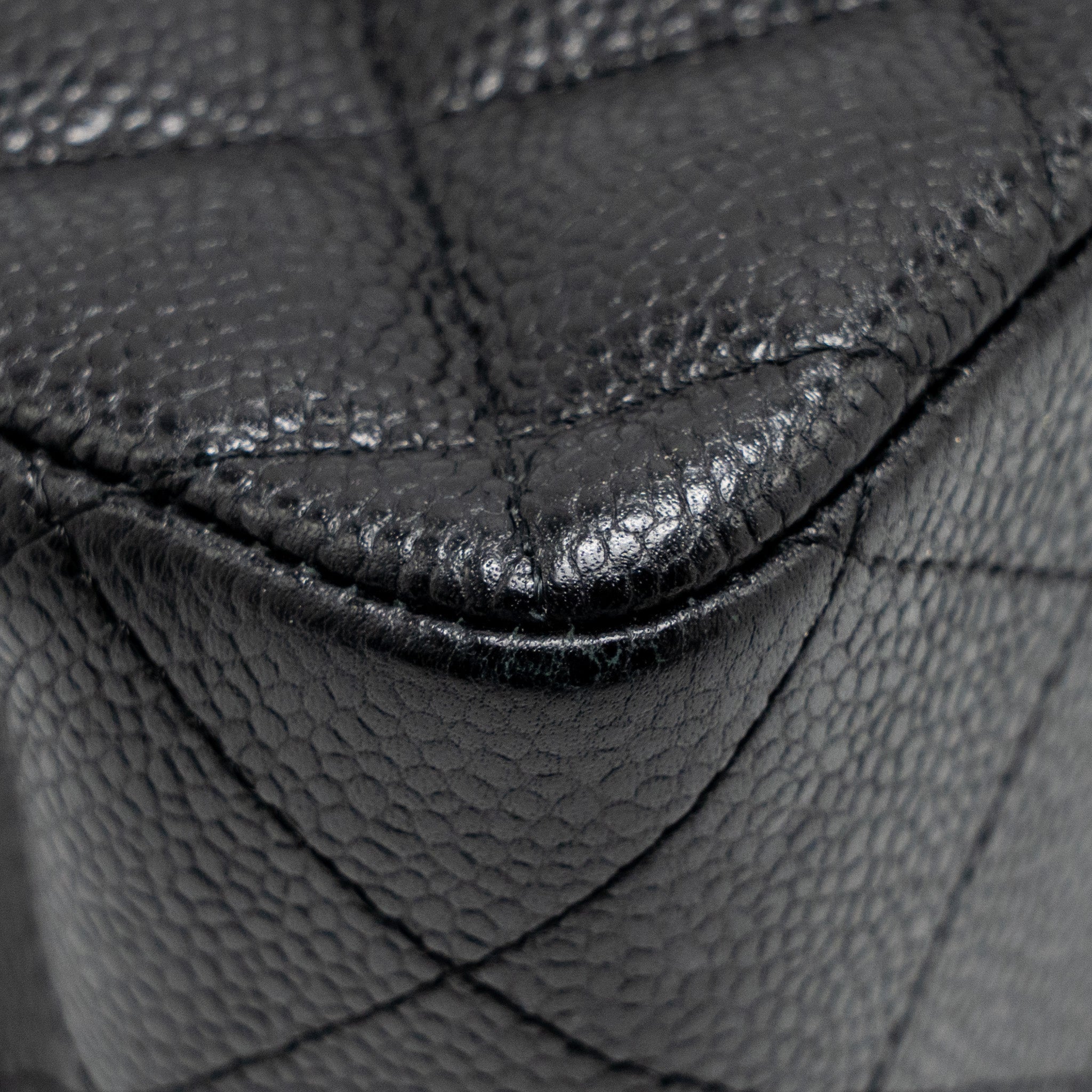 chanel-jumbo-classic-double-flap-bag-caviar-black-ghw-copy-1