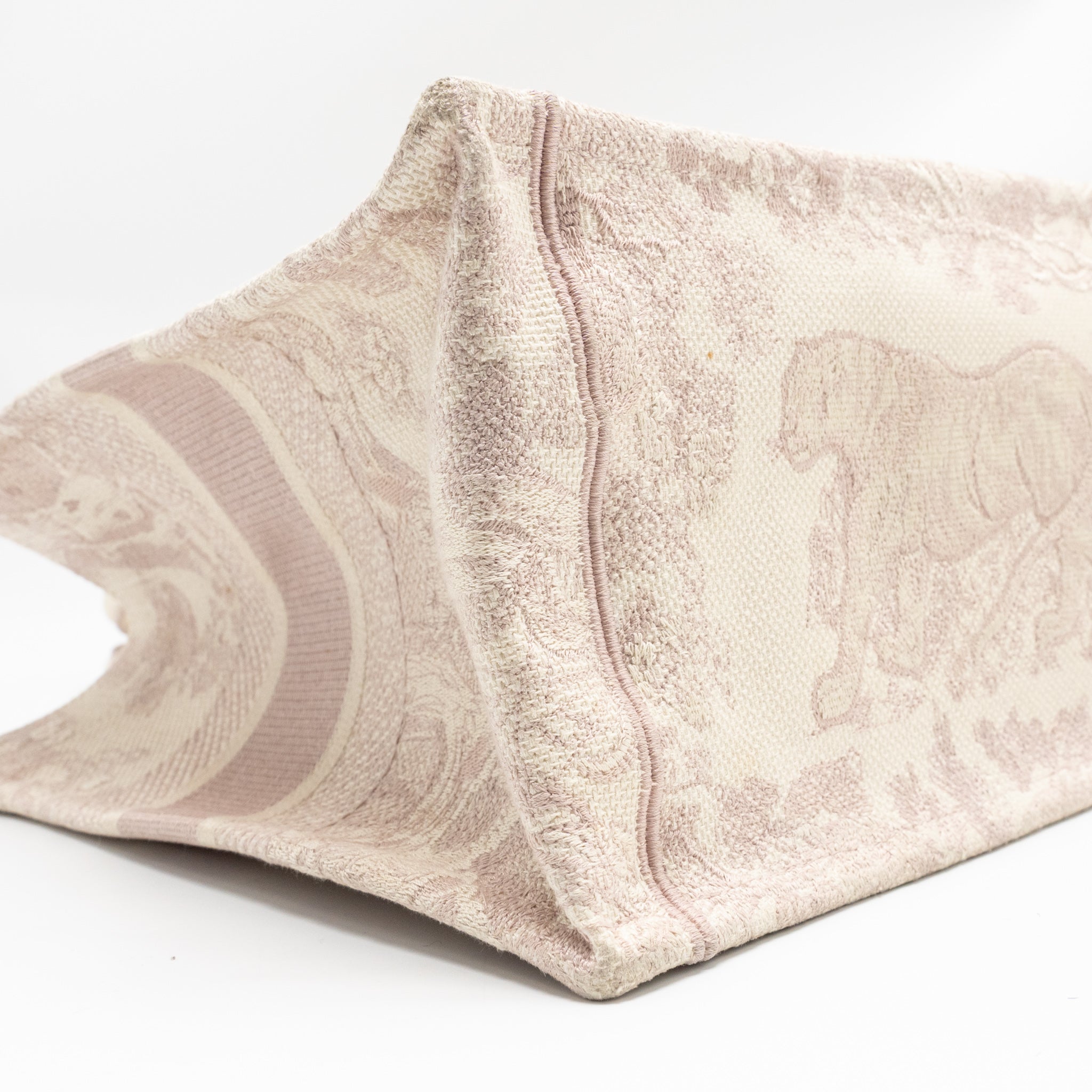 dior-medium-book-tote-pink-toile-de-jouy-embroidery-1