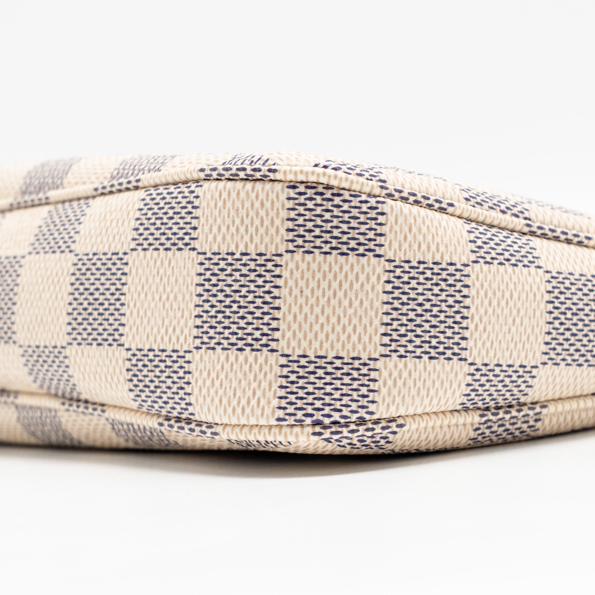louis-vuitton-pochette-accessories-damier-azur-canvas-ghw