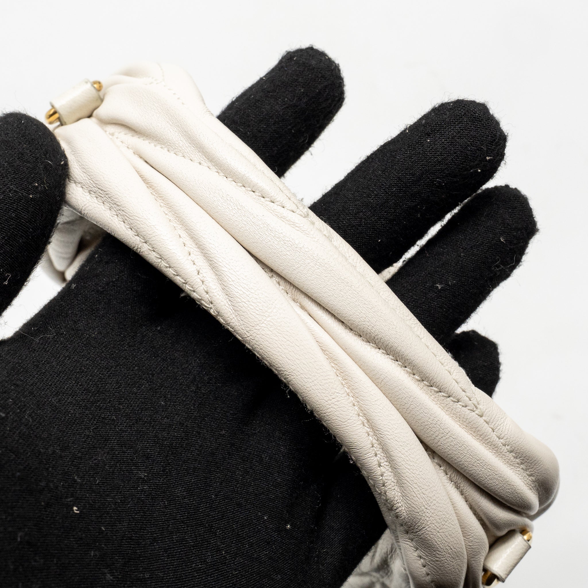 miu-miu-wander-matelasse-mini-hobo-bag-nappa-lambskin-white-ghw
