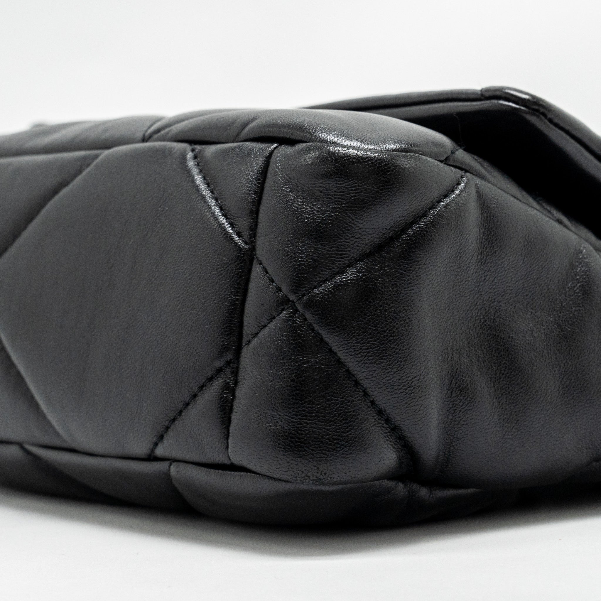 chanel-small-19-bag-lambskin-black-ghwmicrochip