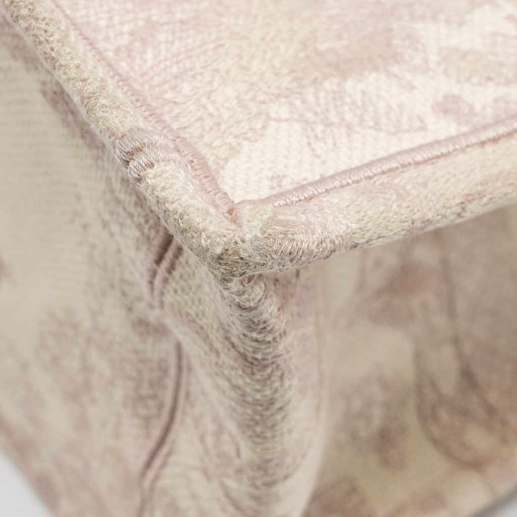 dior-medium-book-tote-pink-toile-de-jouy-embroidery-1