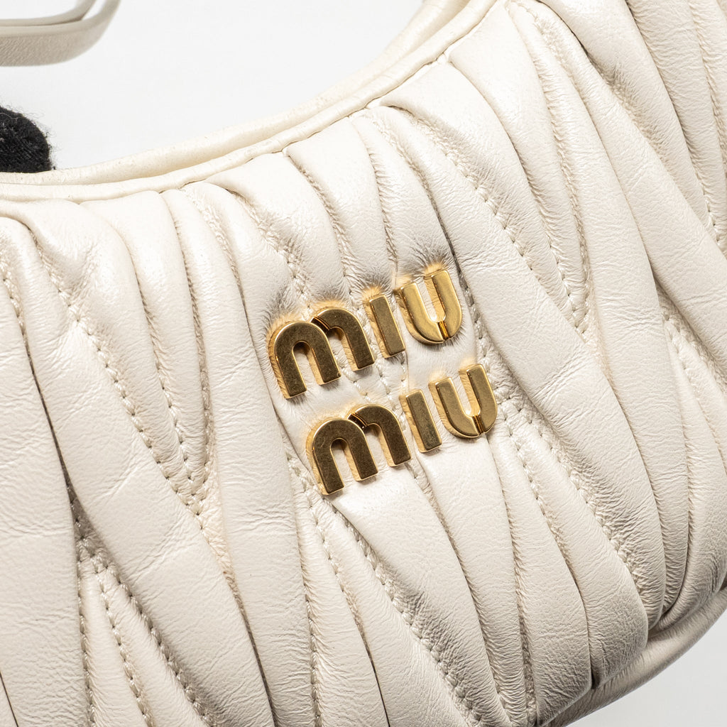 miu-miu-wander-matelasse-mini-hobo-bag-nappa-lambskin-white-ghw