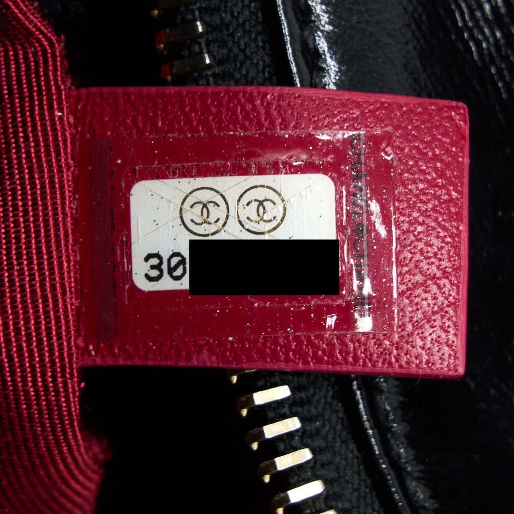chanel-small-gabrielle-hobo-bag-shiny-calfskin-black-multicolour-hardware-1