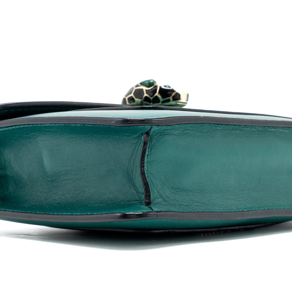 bvlgari-serpenti-forever-crossbody-bag-caflskin-green-ghw