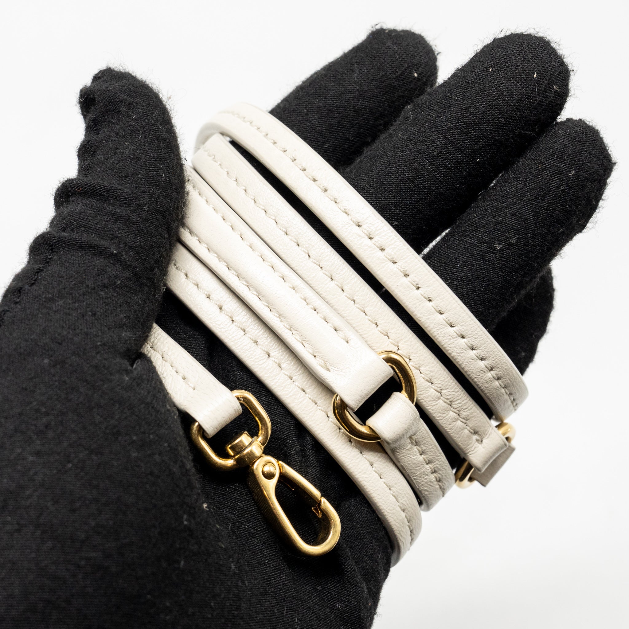 miu-miu-wander-matelasse-mini-hobo-bag-nappa-lambskin-white-ghw