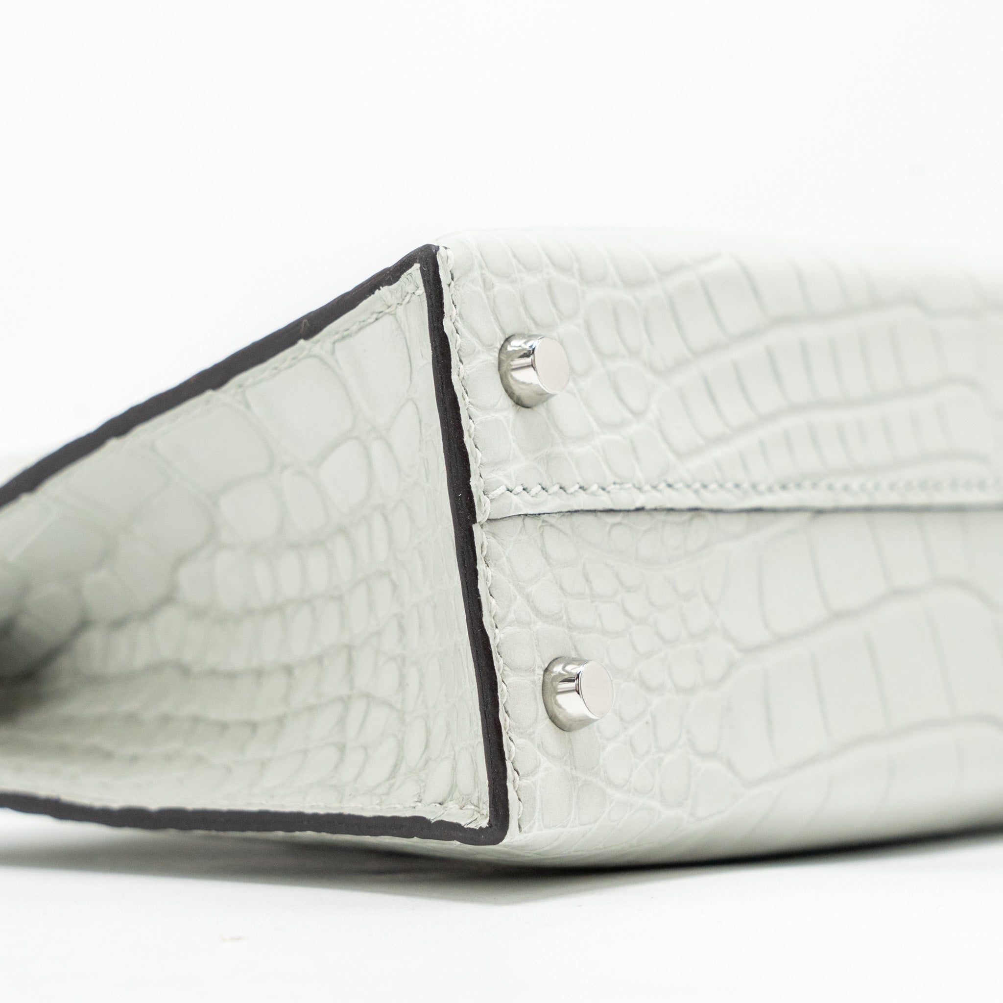 hermes-mini-kelly-ii-matte-alligator-mississippiensis-0w-gris-neve-shw-stamp-b