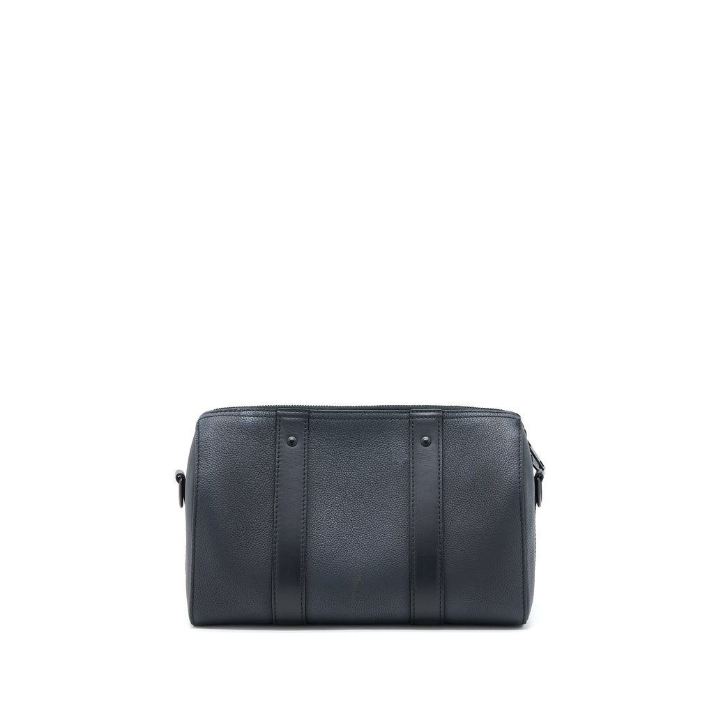 louis-vuitton-city-keepall-grained-calfskin-black-with-black-hardware