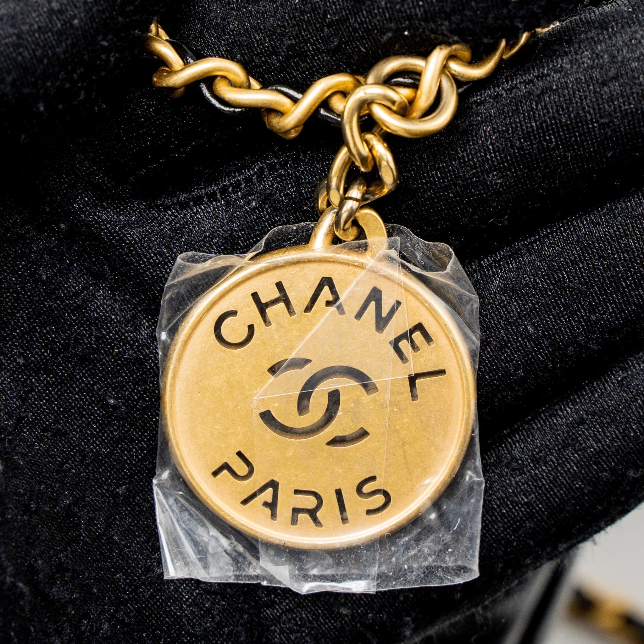 chanel-23s-mini-22-bag-shiny-calfskin-black-ghw-microchip