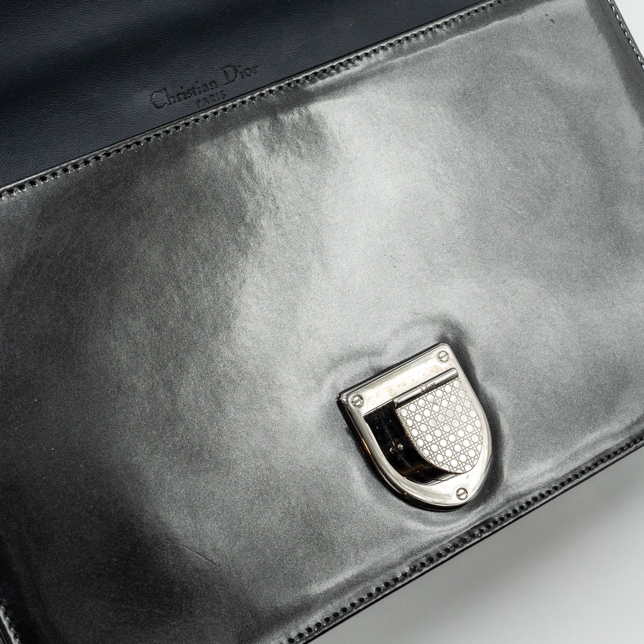 dior-medium-diorama-calfskin-metallic-silver-shw