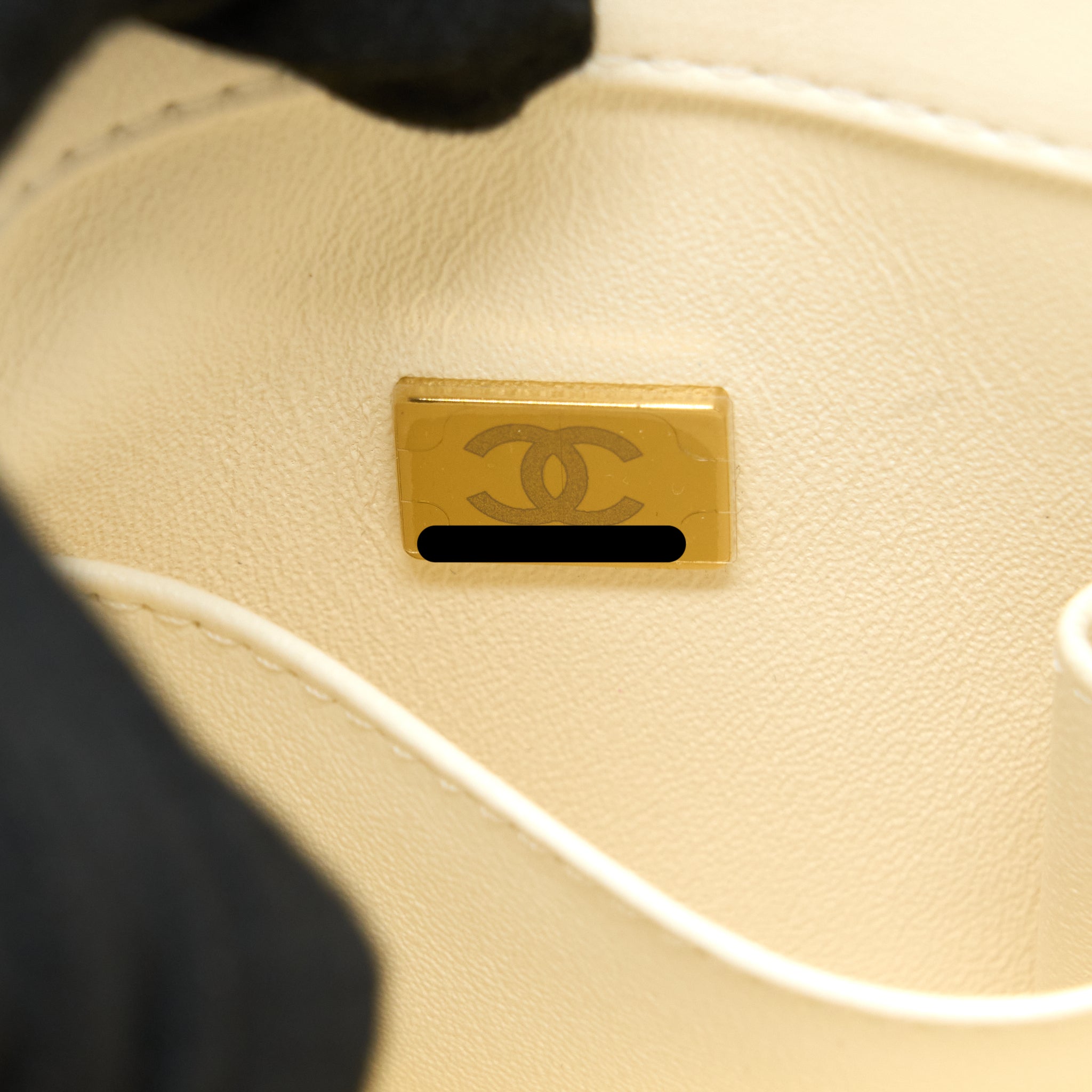 chanel-small-trendy-cc-lambskin-white-rghw-microchip