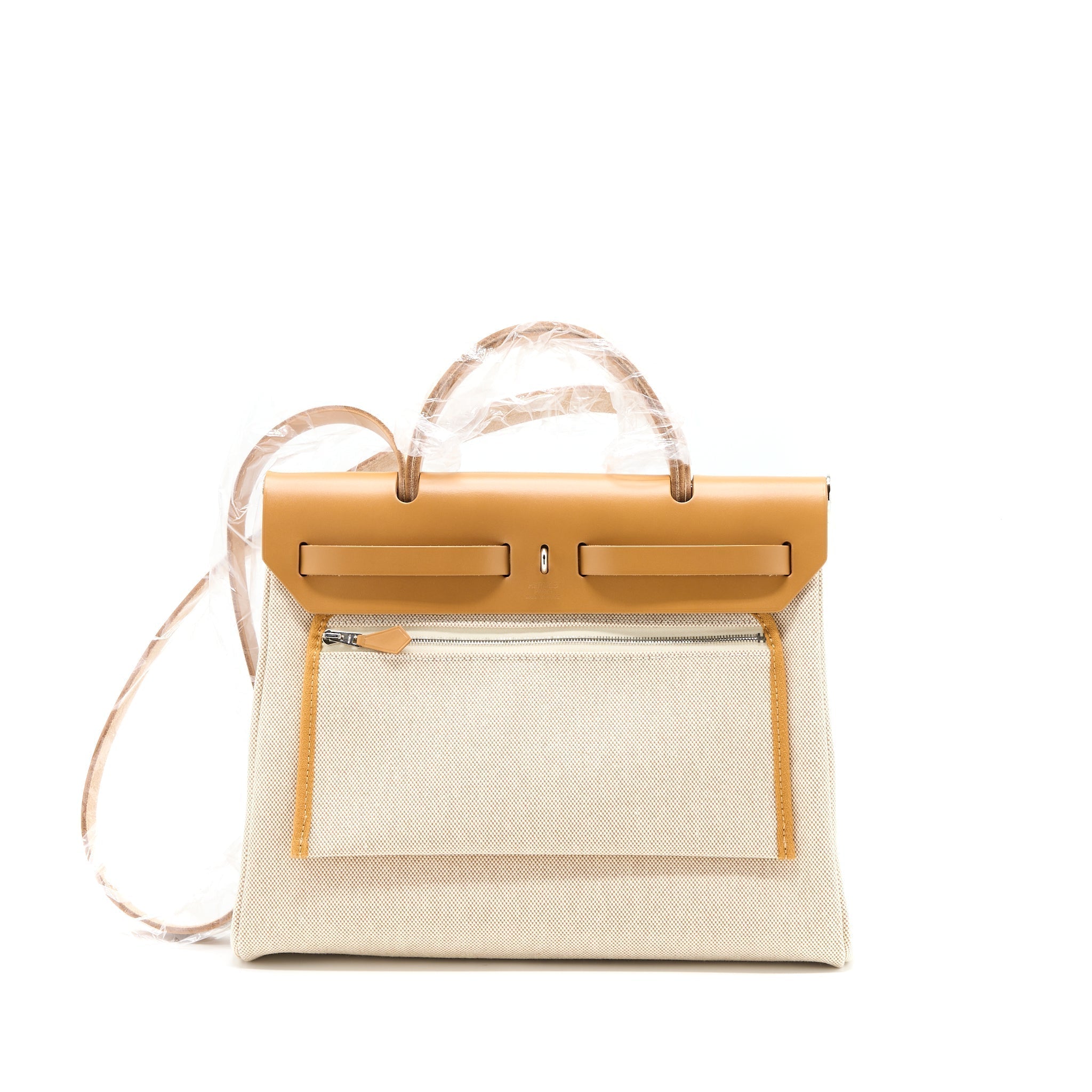 hermes-herbag-zip-31-toile-h-en-relief-brides-sable-ecru-beige-nat-sable-stamp-z