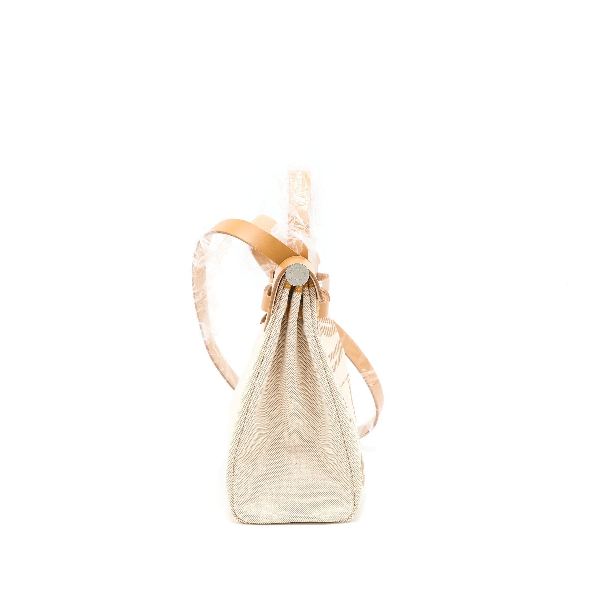 hermes-herbag-zip-31-toile-h-en-relief-brides-sable-ecru-beige-nat-sable-stamp-z