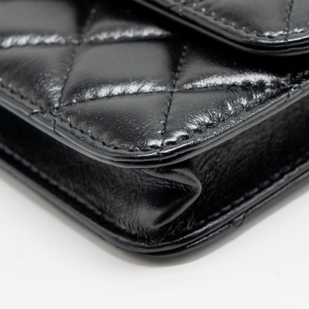 chanel-card-holder-with-maxi-pearls-chain-lambskin-black-lghw